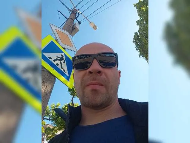 Live sex webcam photo for GORBATUYHER #277823635