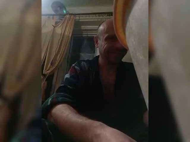 Live sex webcam photo for GORBATUYHER #291064744