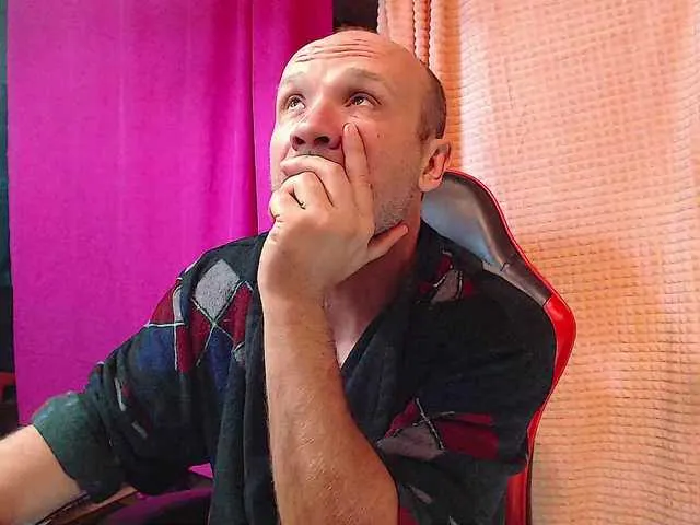 Live sex webcam photo for GORBATUYHER #291973757