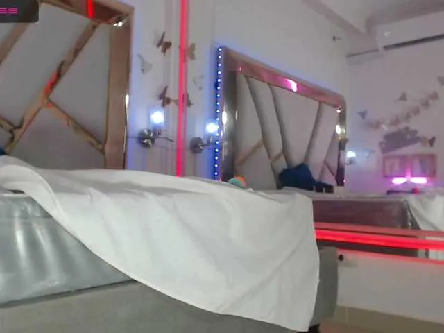 Live sex webcam photo for GabY-Torres #273363797