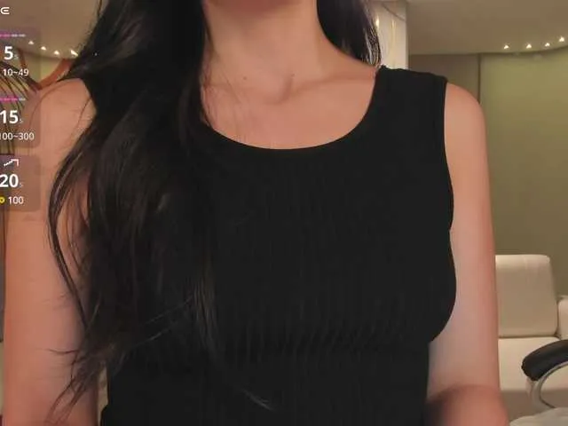 Live sex webcam photo for GabbyCollins #290183749