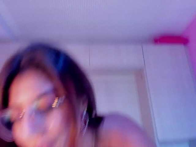 Live sex webcam photo for GabbyOwen #276052000