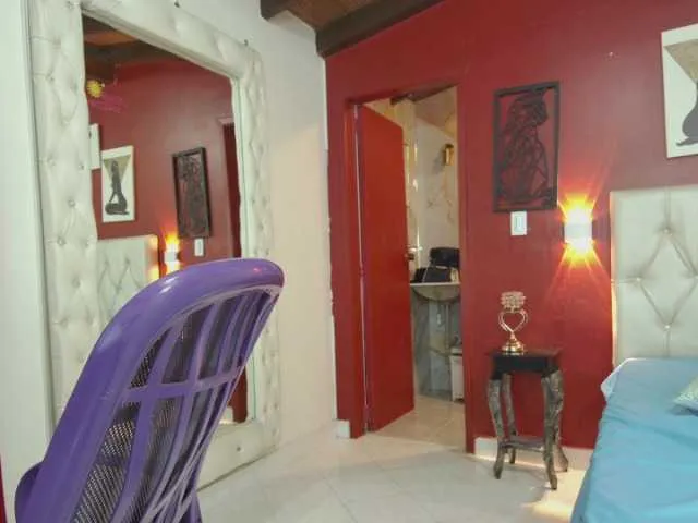 Live sex webcam photo for GabiBigBoobs #291848789