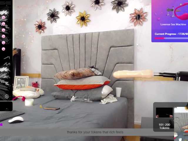 Live sex webcam photo for GabiLewis #273566743