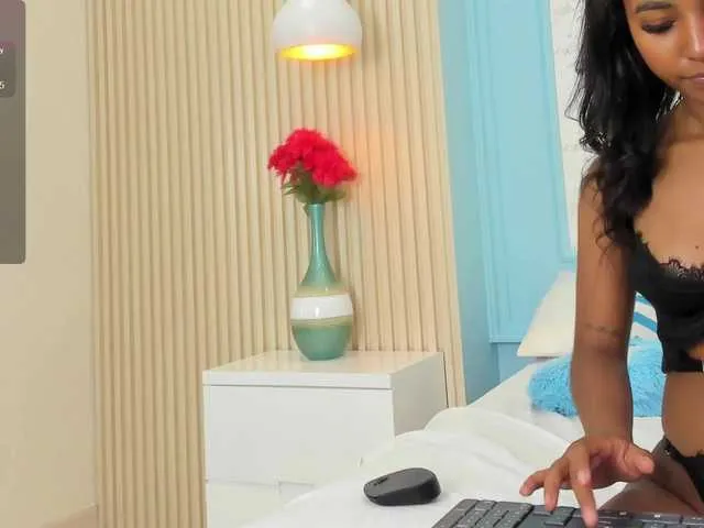 Live sex webcam photo for GabrielaLugo #279916172