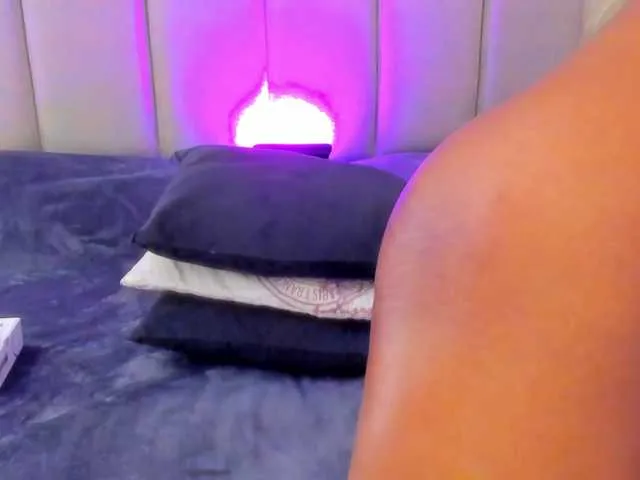 Live sex webcam photo for GabrielaLugo #291193451