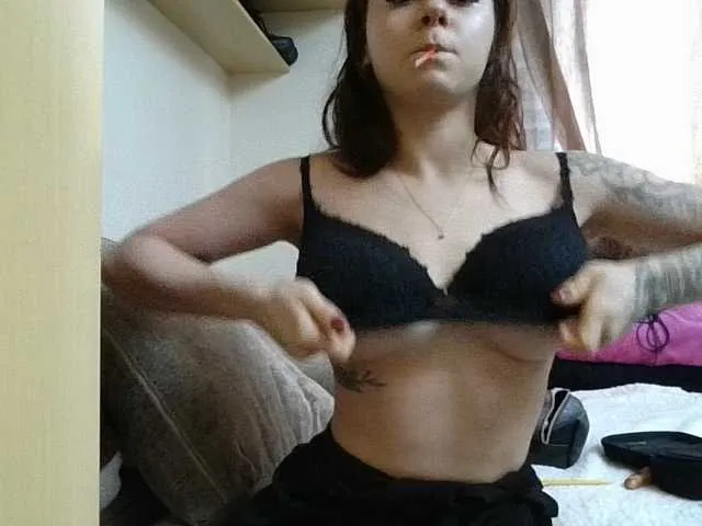 Live sex webcam photo for GabriellaManhas #294177746