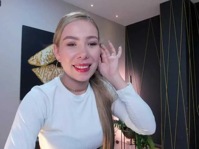 Live sex webcam photo for GabrielleRoy1 #275544920