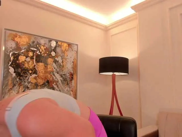 Live sex webcam photo for GabrielleRoy1 #275641160