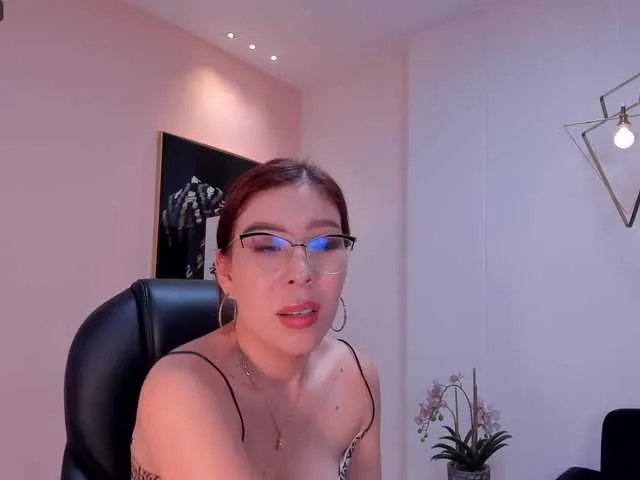 Live sex webcam photo for GabrielleRoy1 #275904493