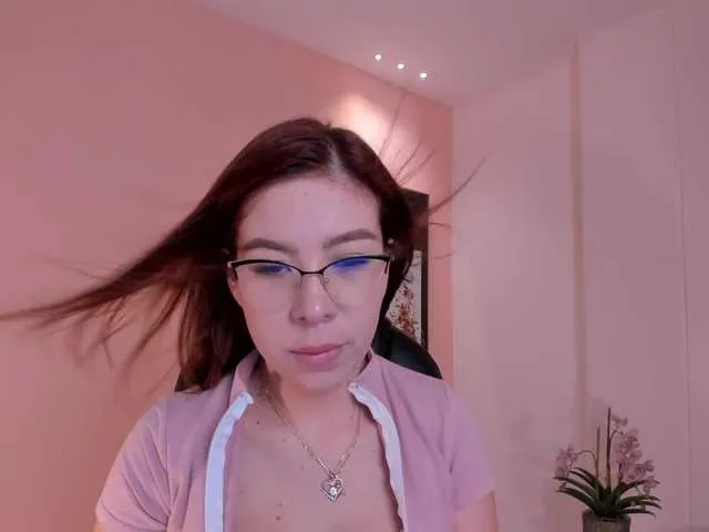 Live sex webcam photo for GabrielleRoy1 #275924860