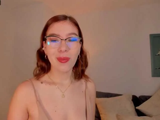 Live sex webcam photo for GabrielleRoy1 #276004002