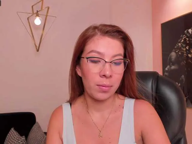 Live sex webcam photo for GabrielleRoy1 #276377376