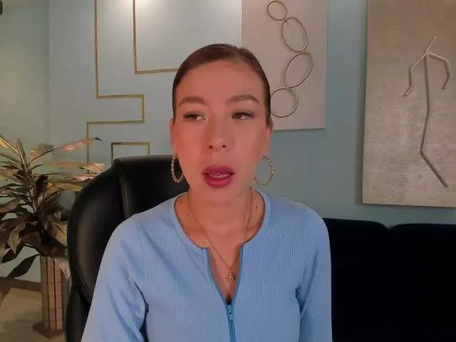Live sex webcam photo for GabrielleRoy1 #276416733