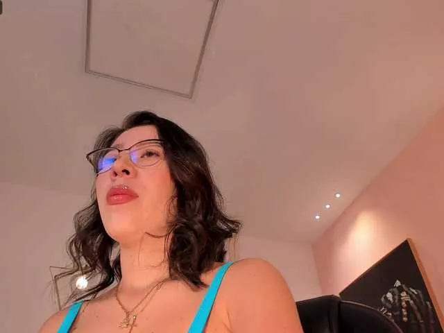 Live sex webcam photo for GabrielleRoy1 #276660218