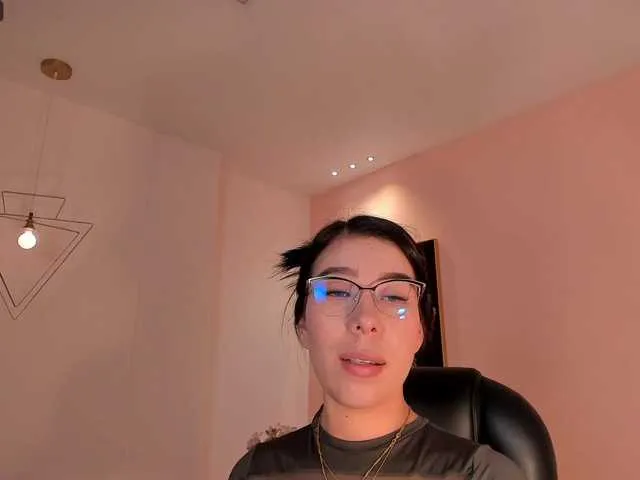 Live sex webcam photo for GabrielleRoy1 #276676813