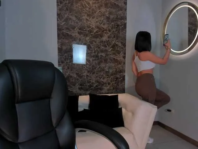 Live sex webcam photo for GabrielleRoy1 #276850508