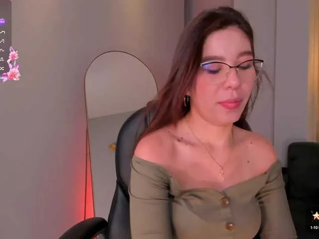 Live sex webcam photo for GabrielleRoy1 #278109623