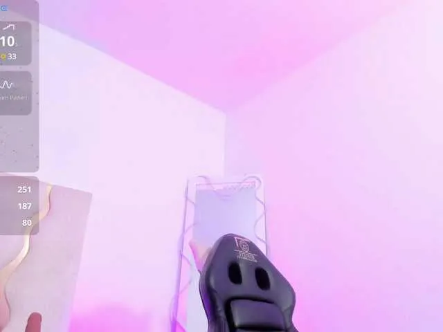 Live sex webcam photo for Gaby-tay1 #291128413