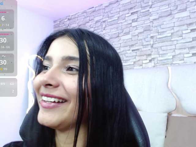 Live sex webcam photo for Gaby-tay1 #292271951