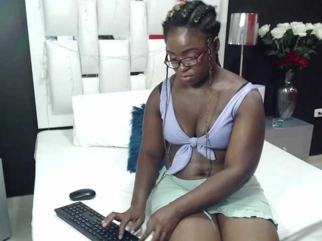 Live sex webcam photo for GabyFire #272593898