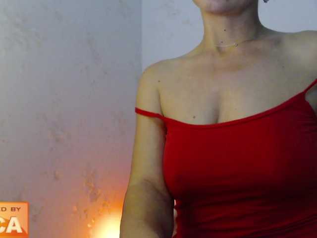 Live sex webcam photo for GabyHot #273915453