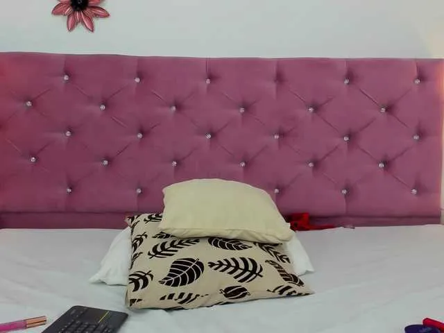 Live sex webcam photo for GabyLerning #272793046