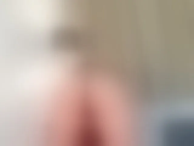 Live sex webcam photo for GabyMoore #276475926