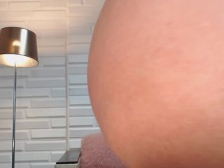 Live sex webcam photo for GabySpencer #193935255