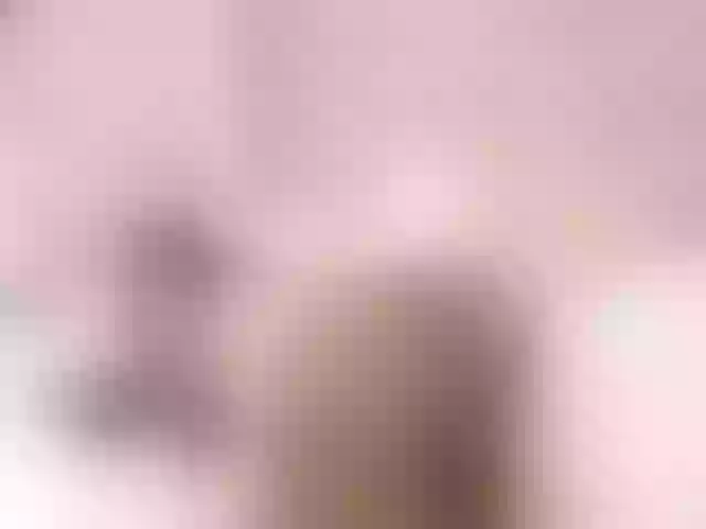 Live sex webcam photo for GabyyJones #288067380
