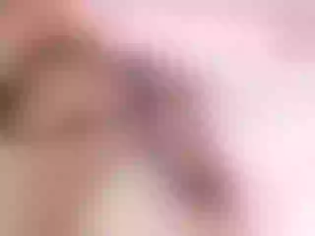 Live sex webcam photo for GabyyJones #288067404