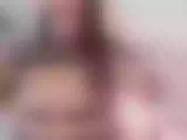 Live sex webcam photo for GabyyJones #292284485