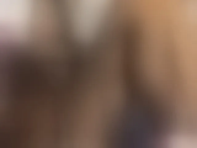 Live sex webcam photo for GabyyJones #292383902