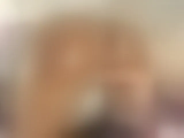 Live sex webcam photo for GabyyJones #292461786