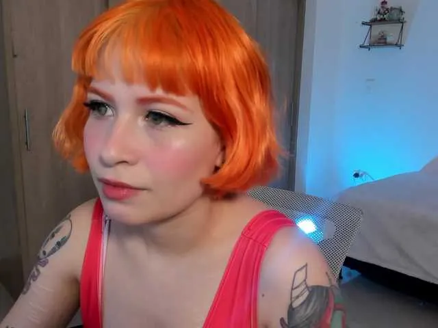 Live sex webcam photo for GaiaDeniska #290474148