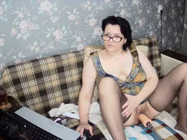 Live sex webcam photo for Galinka76 #277150092