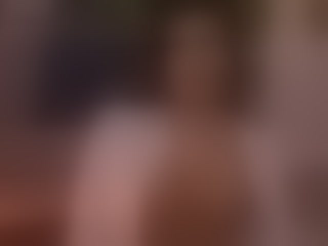 Live sex webcam photo for GallienneGolld #294321093