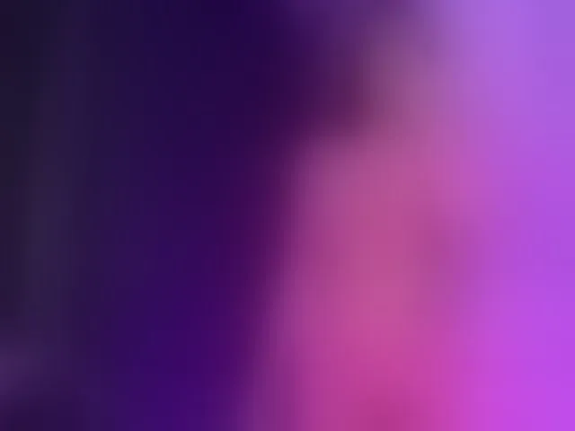 Live sex webcam photo for GallienneVoss #289977310