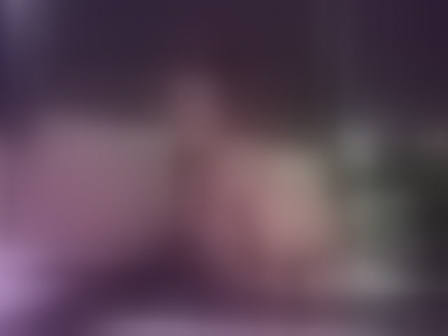 Live sex webcam photo for GallienneVoss #290181246