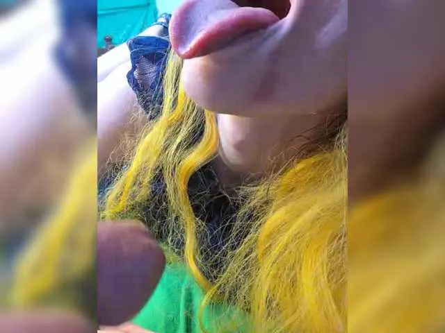 Live sex webcam photo for GamerChic #291043957
