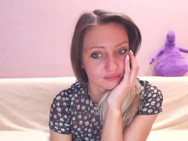 Live sex webcam photo for Gamora- #272715979