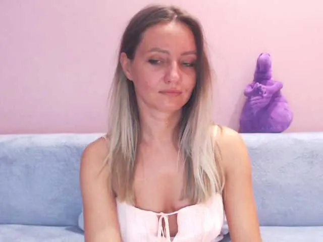 Live sex webcam photo for Gamora- #272806308