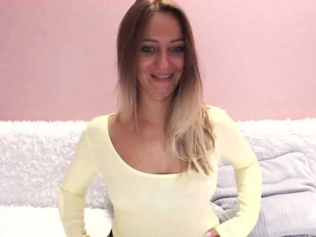 Live sex webcam photo for Gamora- #273840729