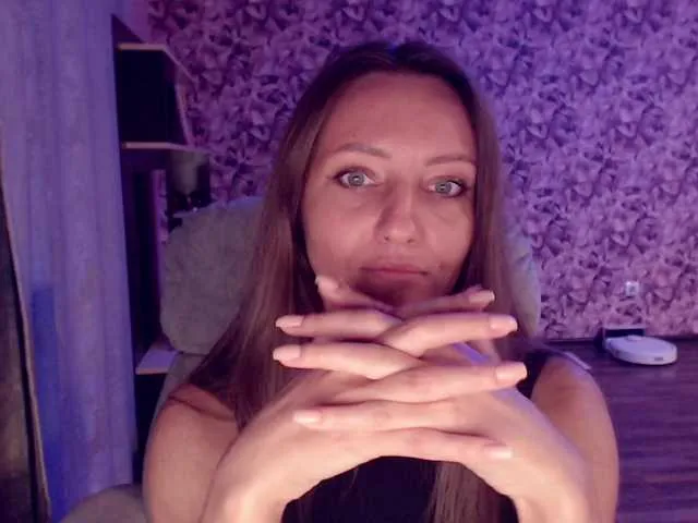 Live sex webcam photo for Gamora- #291195992