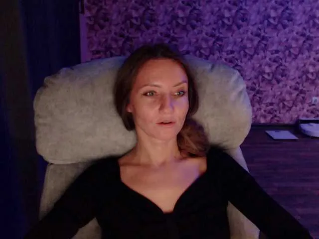 Live sex webcam photo for Gamora- #291491957