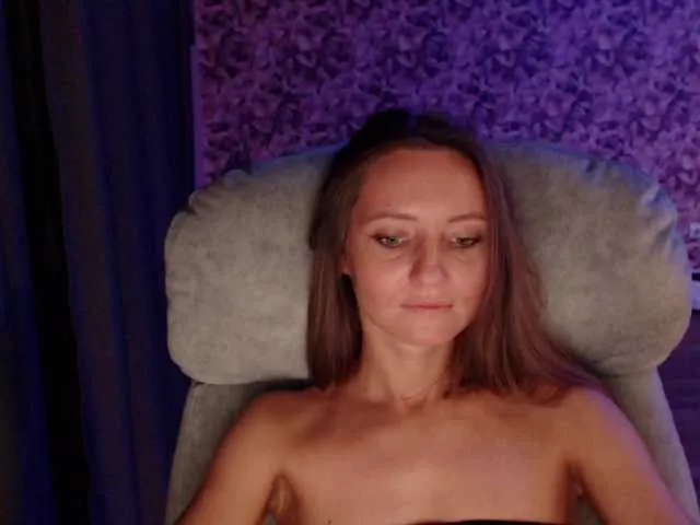 Live sex webcam photo for Gamora- #291498821