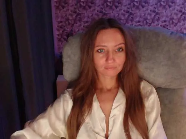 Live sex webcam photo for Gamora- #292358888