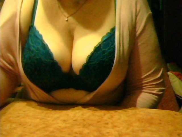 Live sex webcam photo for GapeMyHole #273028626