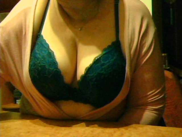 Live sex webcam photo for GapeMyHole #273166513