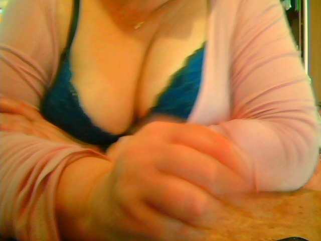 Live sex webcam photo for GapeMyHole #273243954